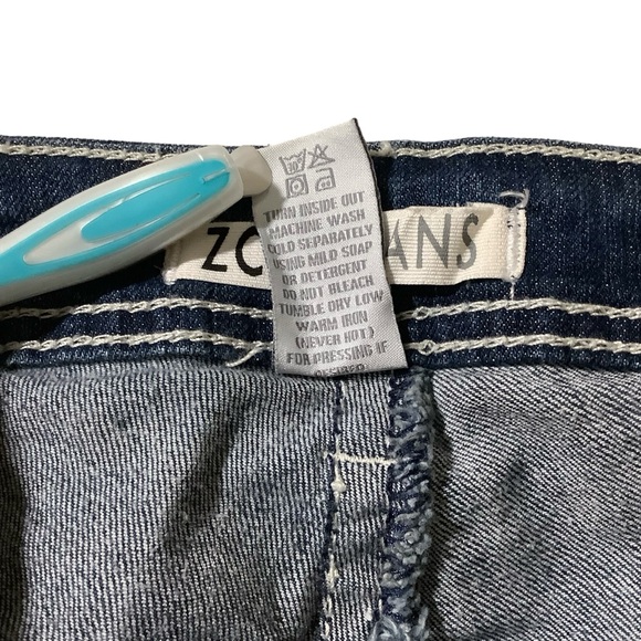 ZCO Jeans Angel Wings Embellished Rhinestones Boot Cuff Mid-Rise - Picture 8 of 12